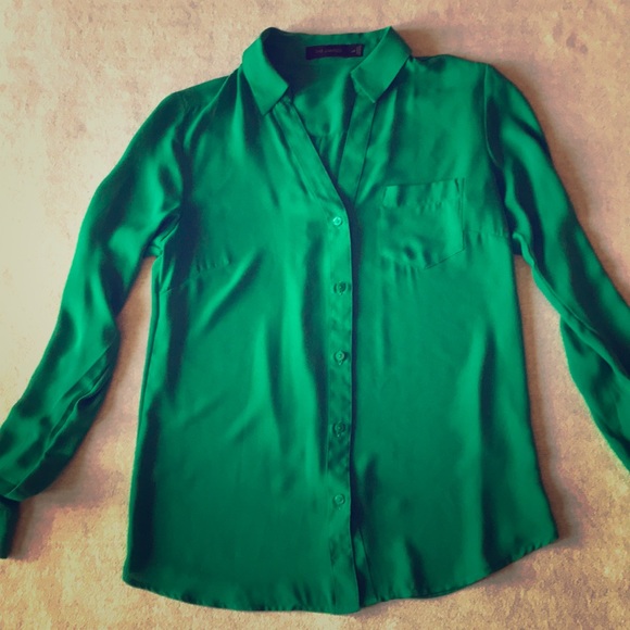 3/$15 NWOT The Limited green button down shirt - Picture 2 of 8